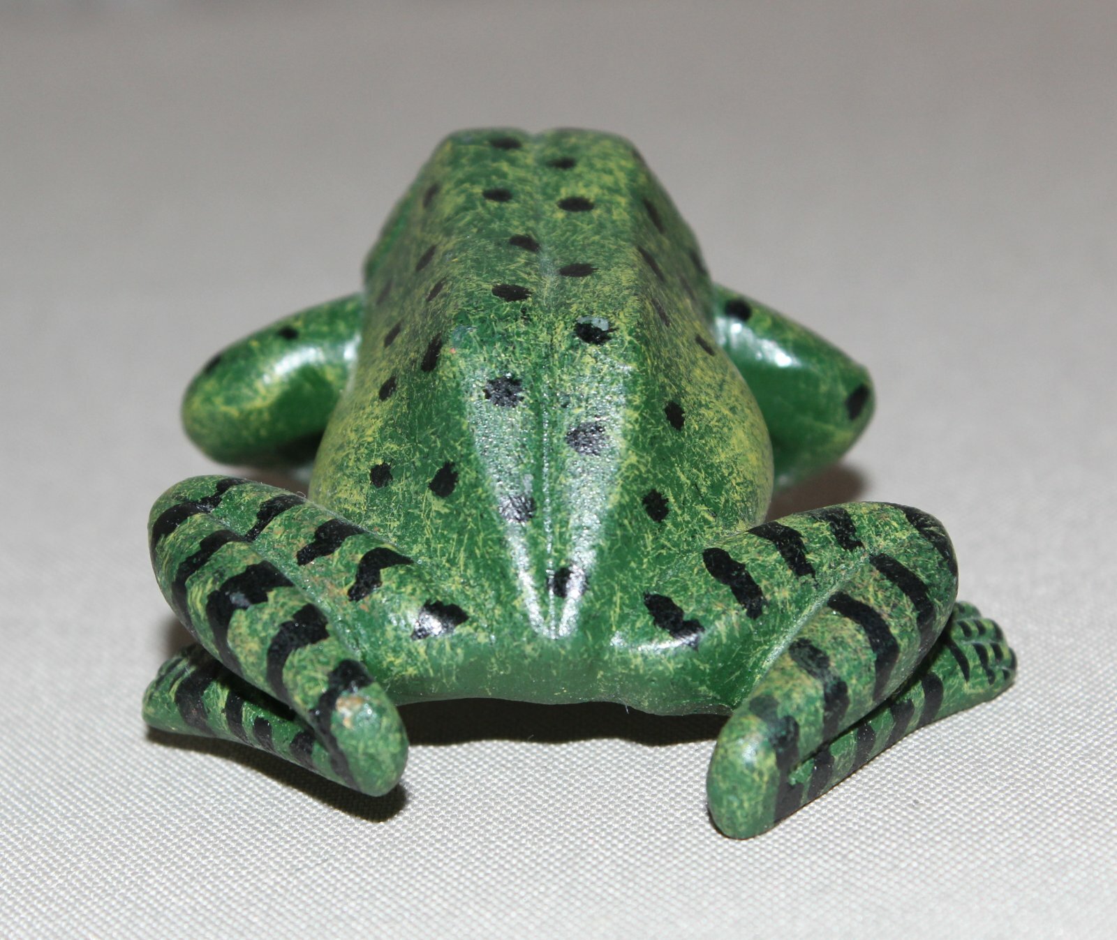 Land & Sea Nature Series Frog Pot Hanger Decoration Green 2 ½” Long