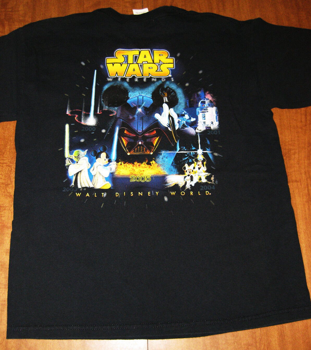 STAR WARS WEEKENDS youth med lrg T shirt 2005 annual Disney STAR WARS WEEKENDS youth med lrg T shirt 2005 annual Disney