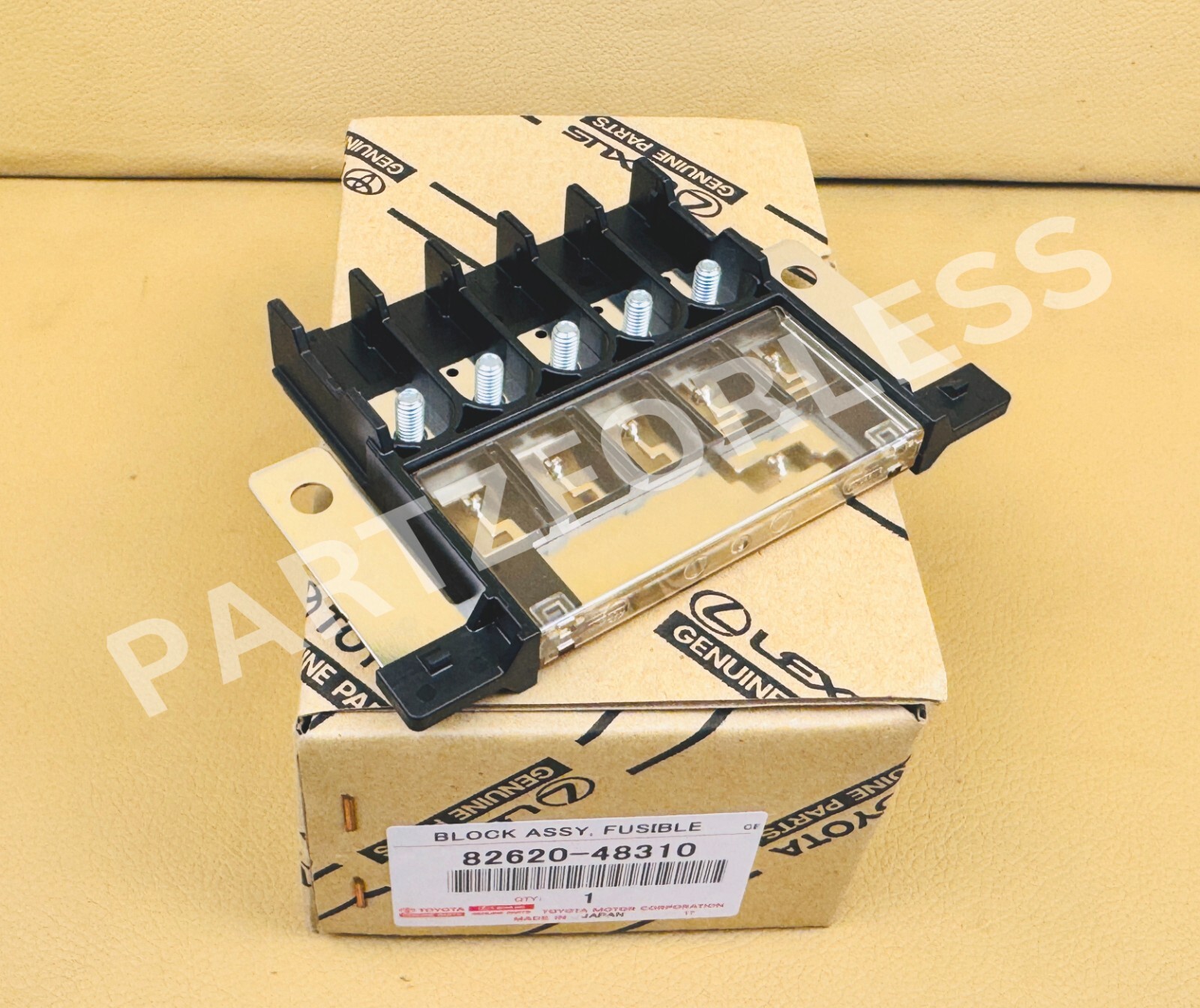 82620-48310 TOYOTA GENUINE BLOCK ASSY, FUSIBLE 8262048310
