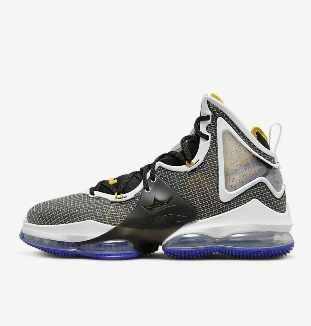 

Nike LeBron 19 -#39;Graduate-#39; Hardwood Classic CZ0203-002 мужские размеры, Black/university gold-persian violet, Nike LeBron 19