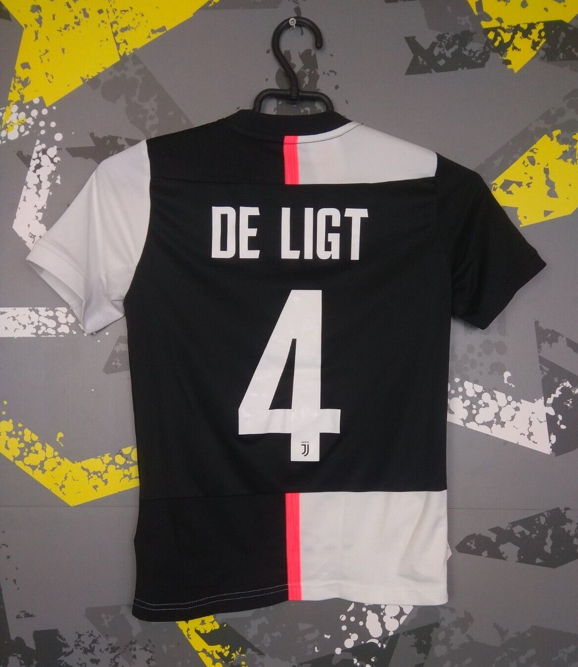 Juventus shirt de ligt hotsell
