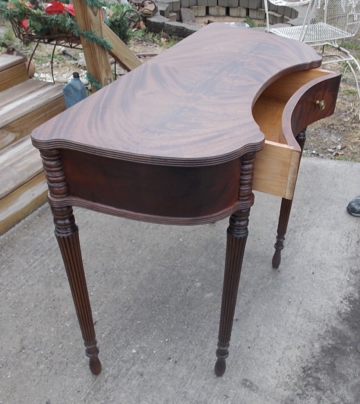 Rosewood Book Match Veneer Top Mahogany Entry Table   (BM-T778)