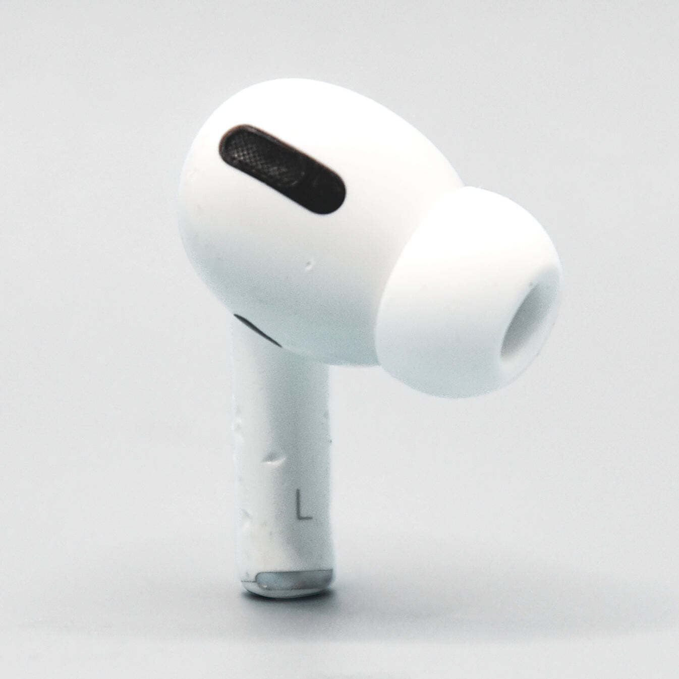 airpods pro 1st 動作未確認キズ多　左15個　右15個 airpods pro 1st 動作未確認キズ多左15個右15個