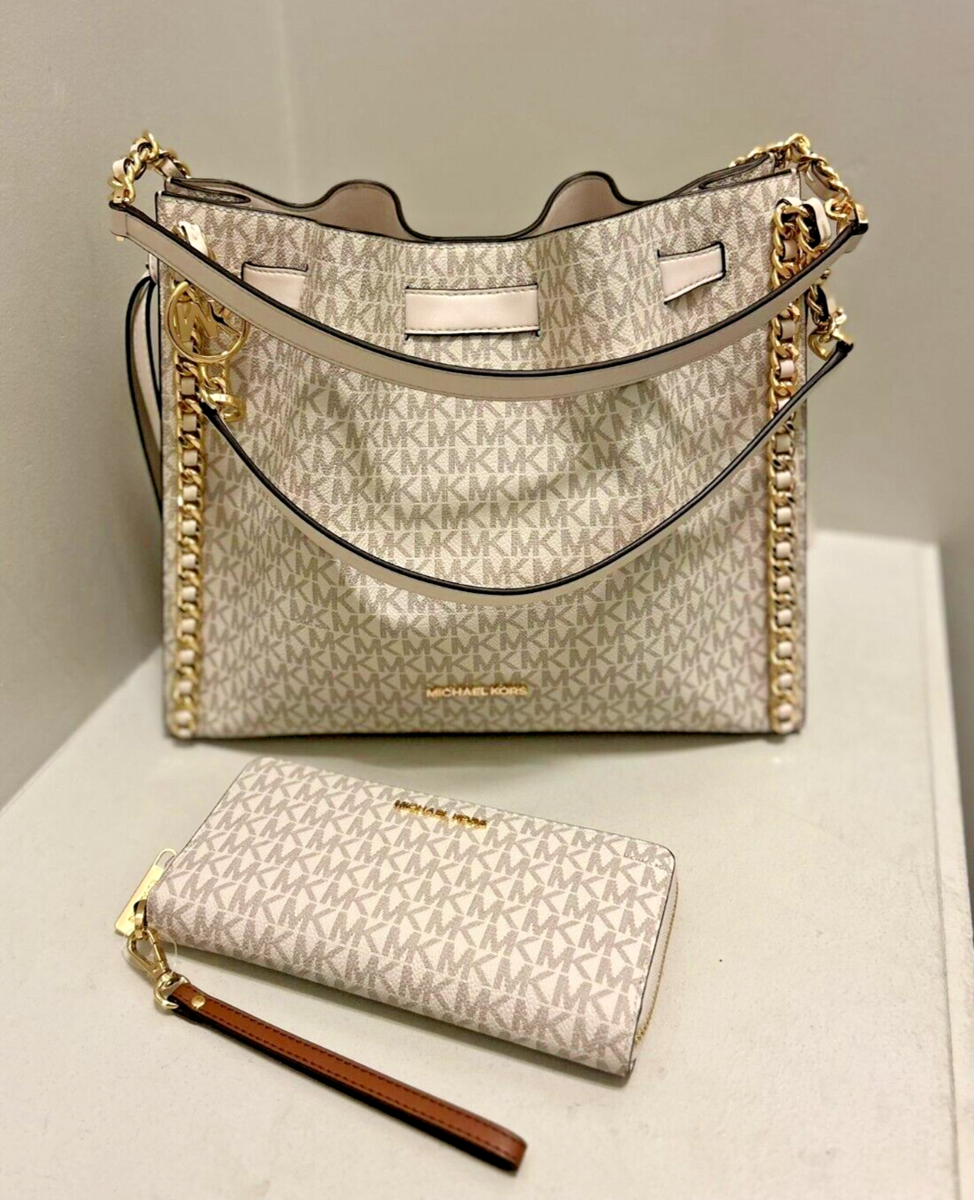 【mnem】Lechew Chain Big Shoulder Bag $_57.PNG?set_id=880000500F