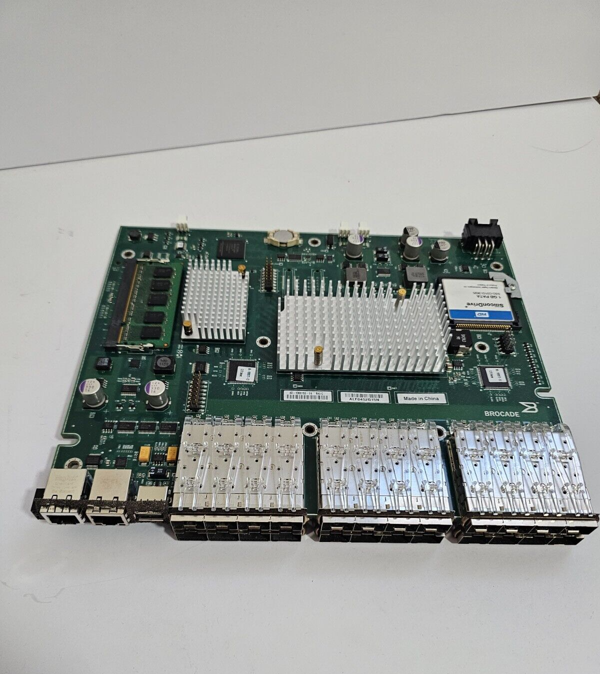 Navi対応　CPU基板　その② Brocade 40-1000165-14 Motherboard 8 Active ports NetApp 111