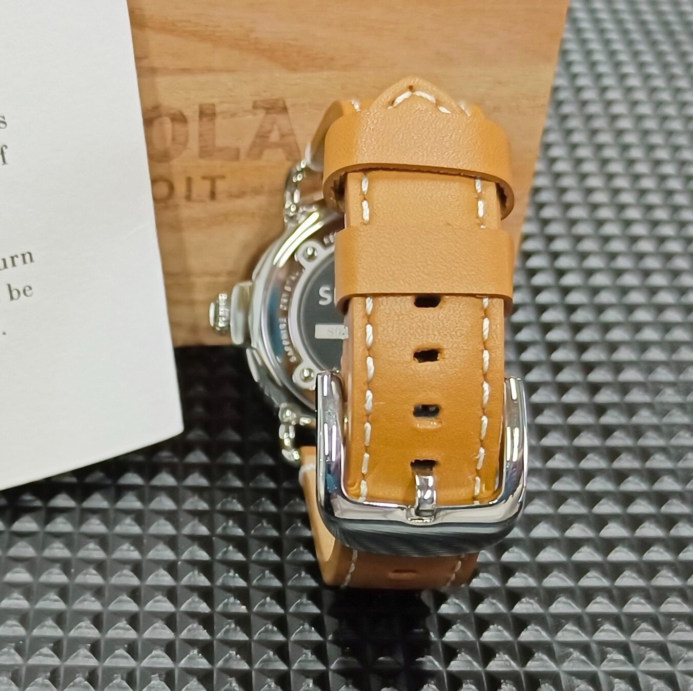 Pre-owned Shinola The Runwell White Dial Tan Leather Strap Chronograph Quartz Watch 41mm