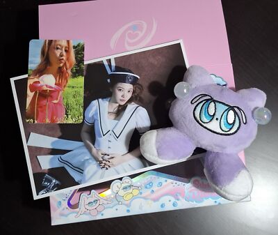 RED VELVET [COSMIC] Album COSMIE Ver./ NFC CD+Key Chain+