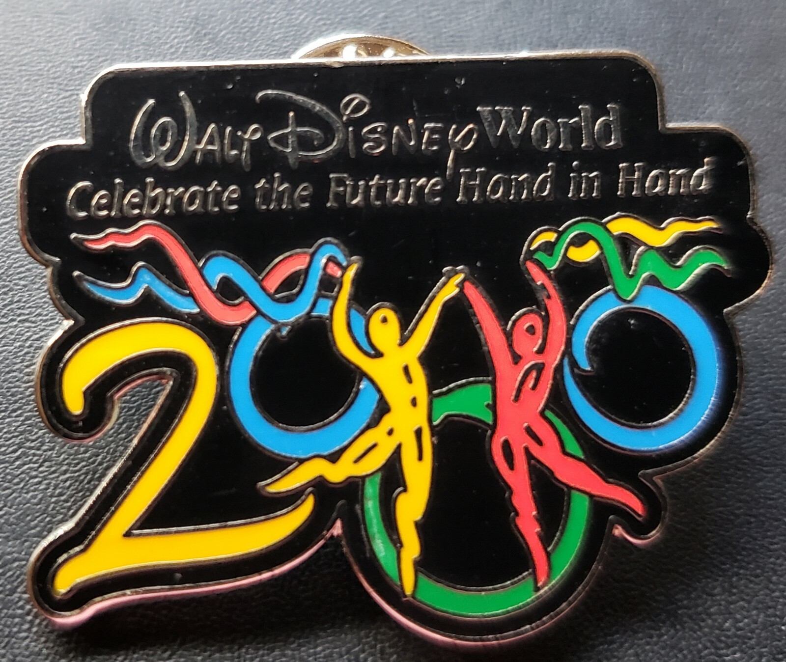 2000 Walt Disney World Celebrate The Future Hand In Hand Pin