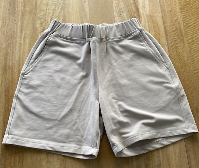 Beige super-dry Knits shorts  NWOT Sz Small