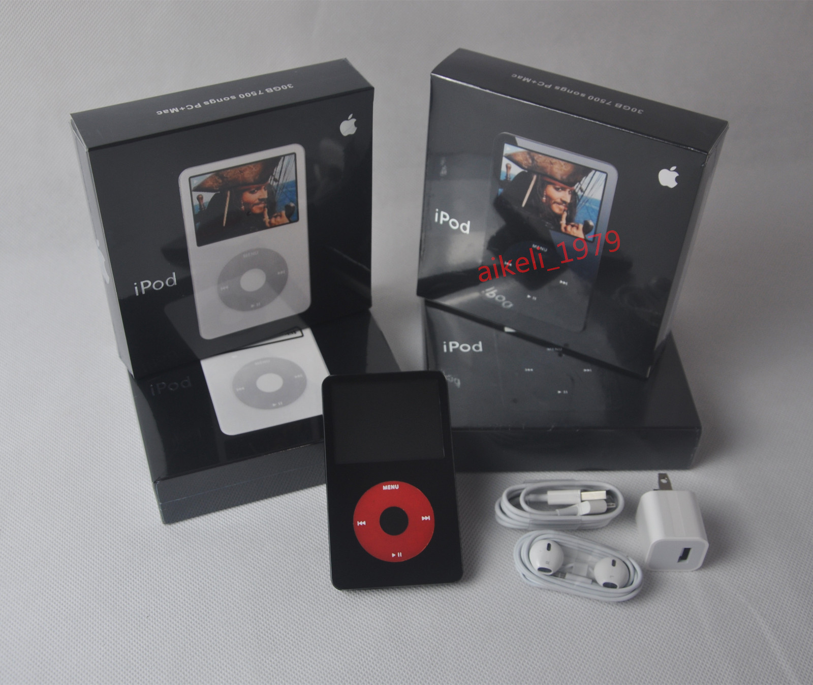 ポータブルプレーヤー iPod Special Edition U2 MA664J 30GB アップル 第5世代 iPod Special Edition U2 30GB 本体 初期化
