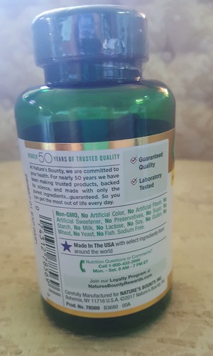 Nature's Bounty  Activated Charcoal  260 mg  100 Capsules SEALED EXP 3/2021