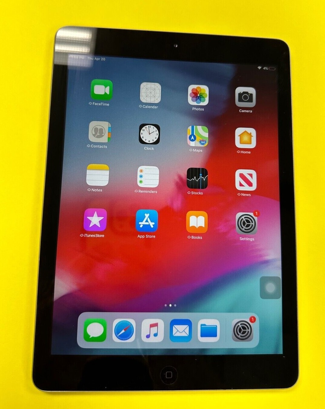 Apple iPad Air 1st Gen 16GB 32GB 64GB (Wi-Fi or Unlocked) – Good