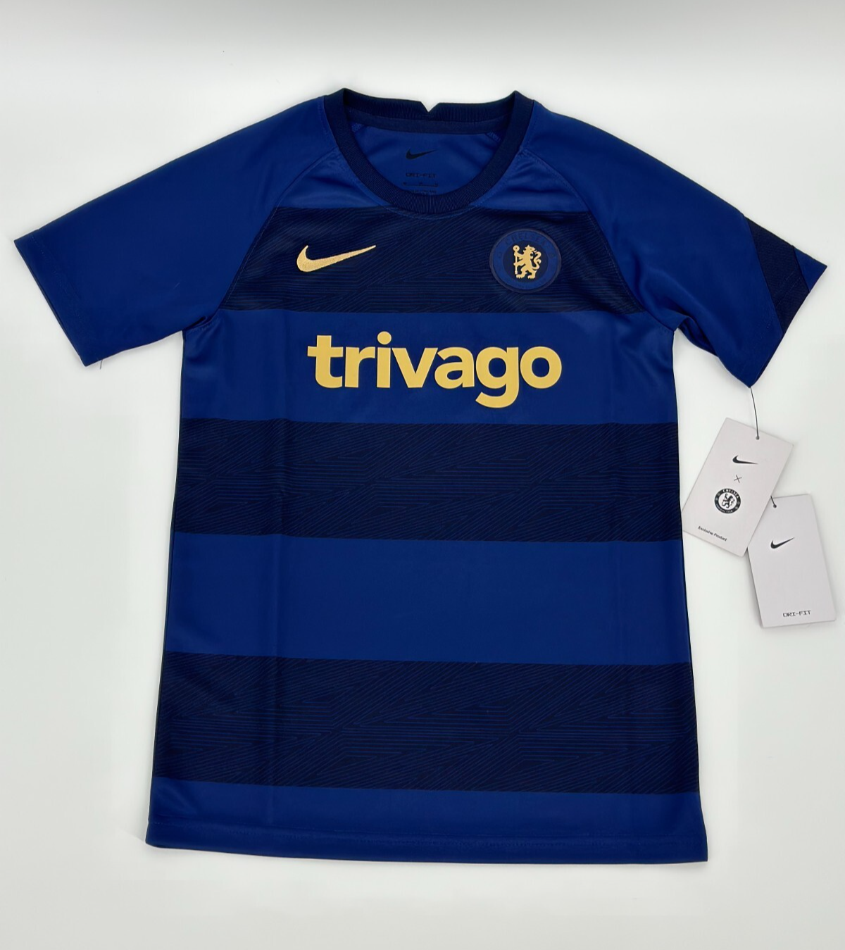 Nike Jersey Boy's Medium Chelsea FC Pre-Match London
