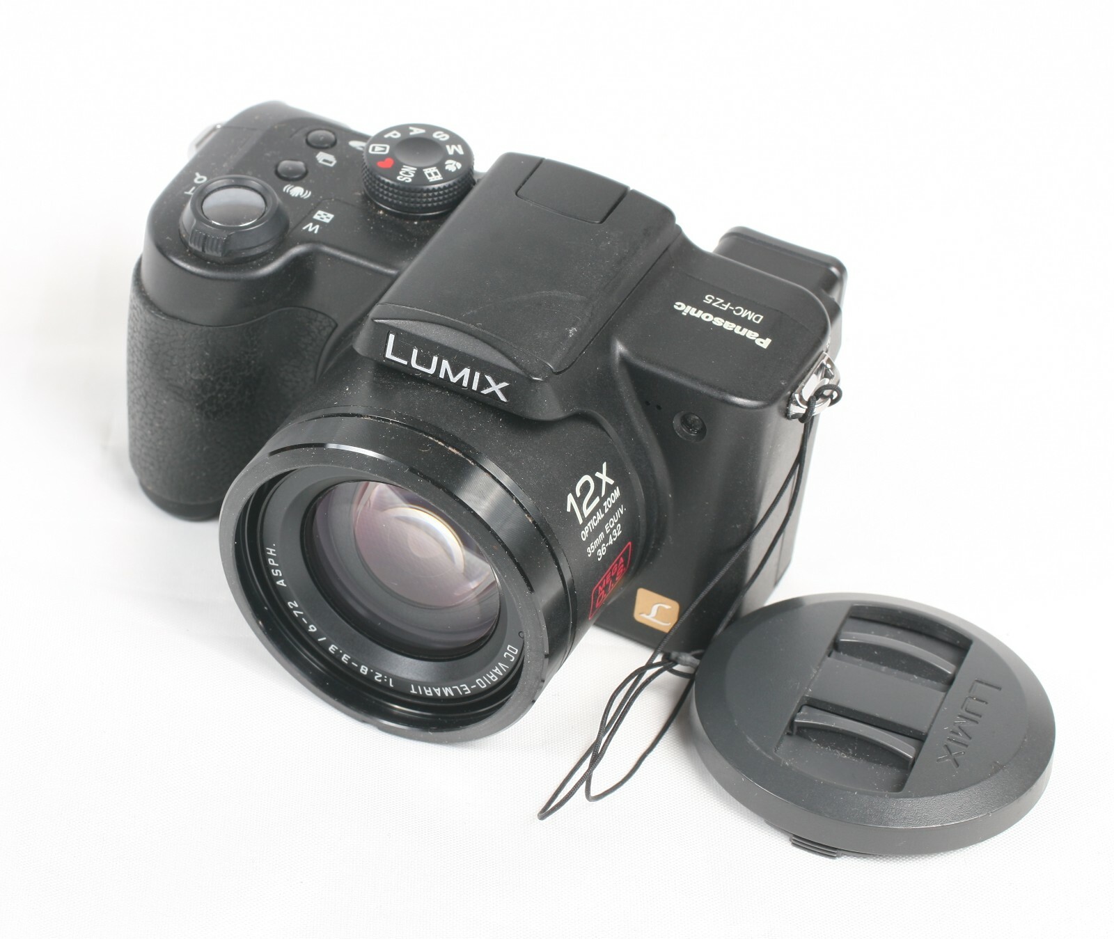 Panasonic LUMIX DMC-FZ5 5.0MP Digital Camera Leica DC Vario