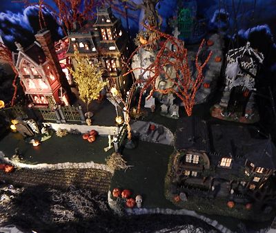 HALLOWEEN Multi Level 64'' X- Deep VILLAGE Display platform base 4 Dept 56 stand