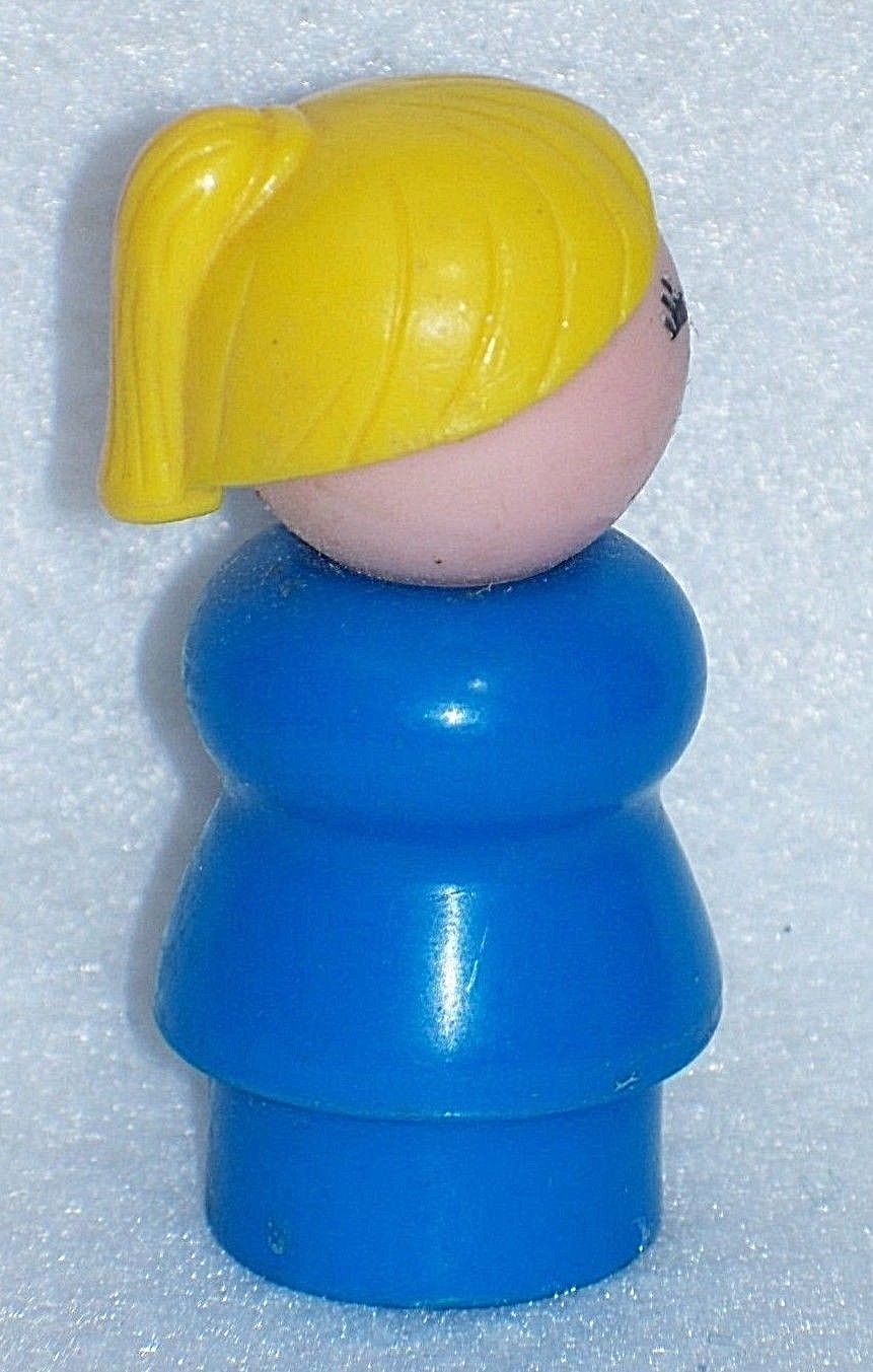 VTG FISHER PRICE LITTLE PEOPLE PLASTIC BLUE BLONDE HAIR PONY TAIL MOM LADY TOY