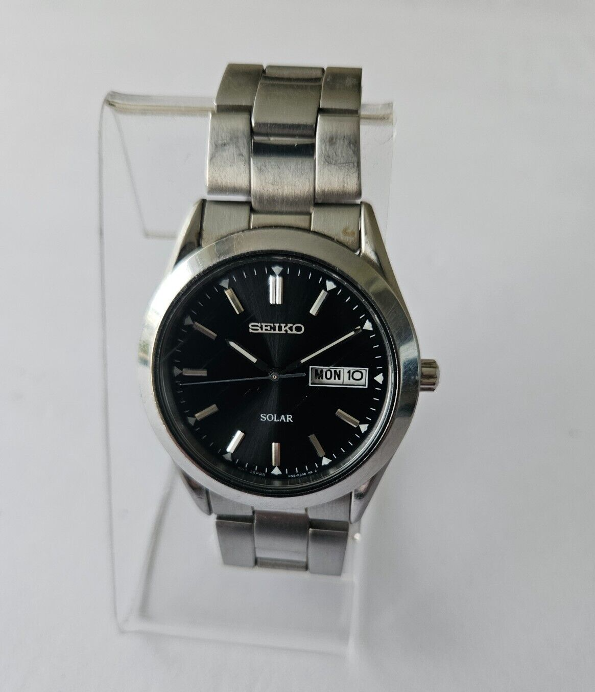 y*8様 SEIKO V157-0BX0 Seiko Solar Watch V157-0AE0 Black Dial Men Silver Bracelet