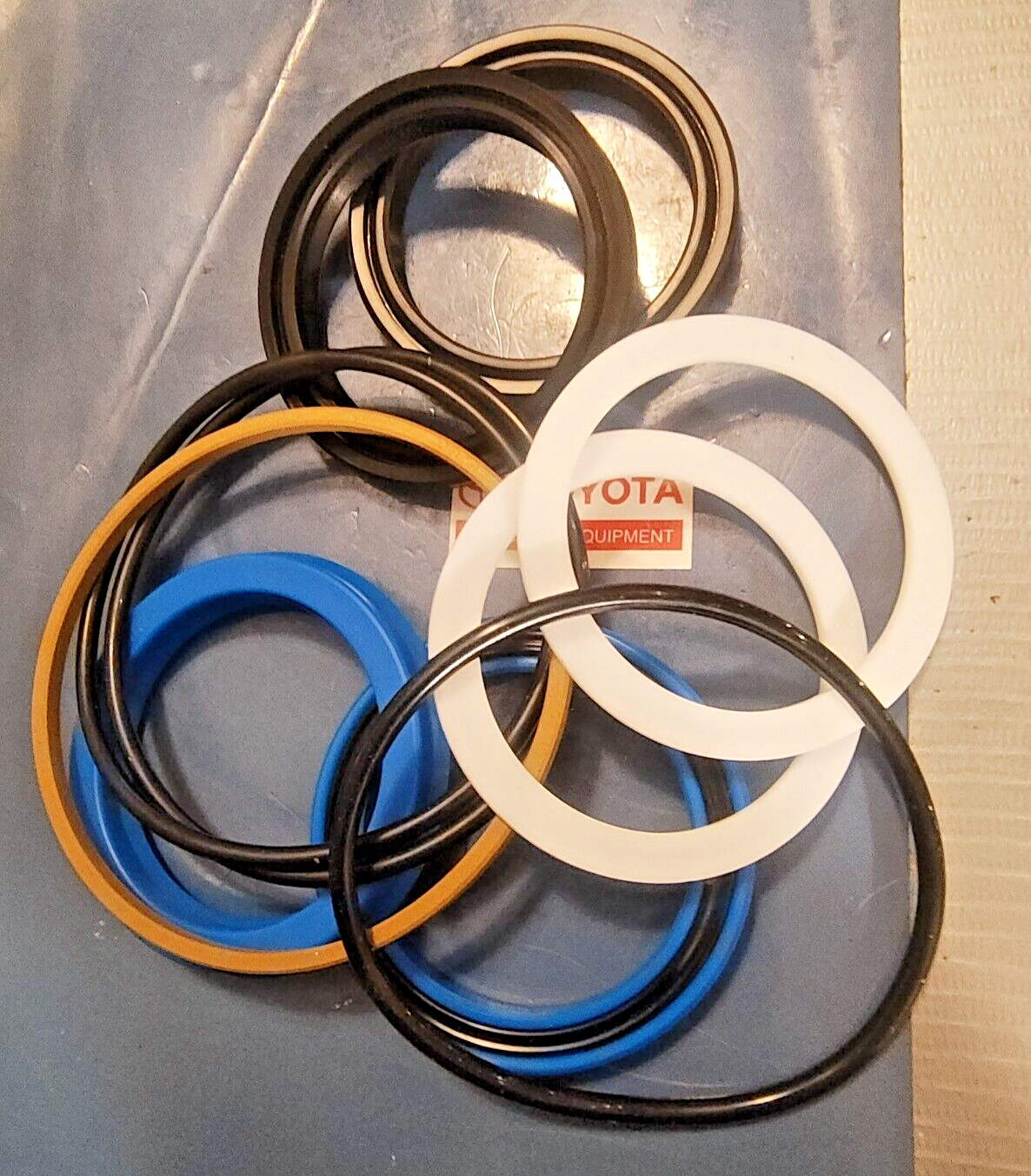 パーツ hiro TOYOTA 04433-30140-71 Rear Axle Cylinder Overhaul Kit OEM