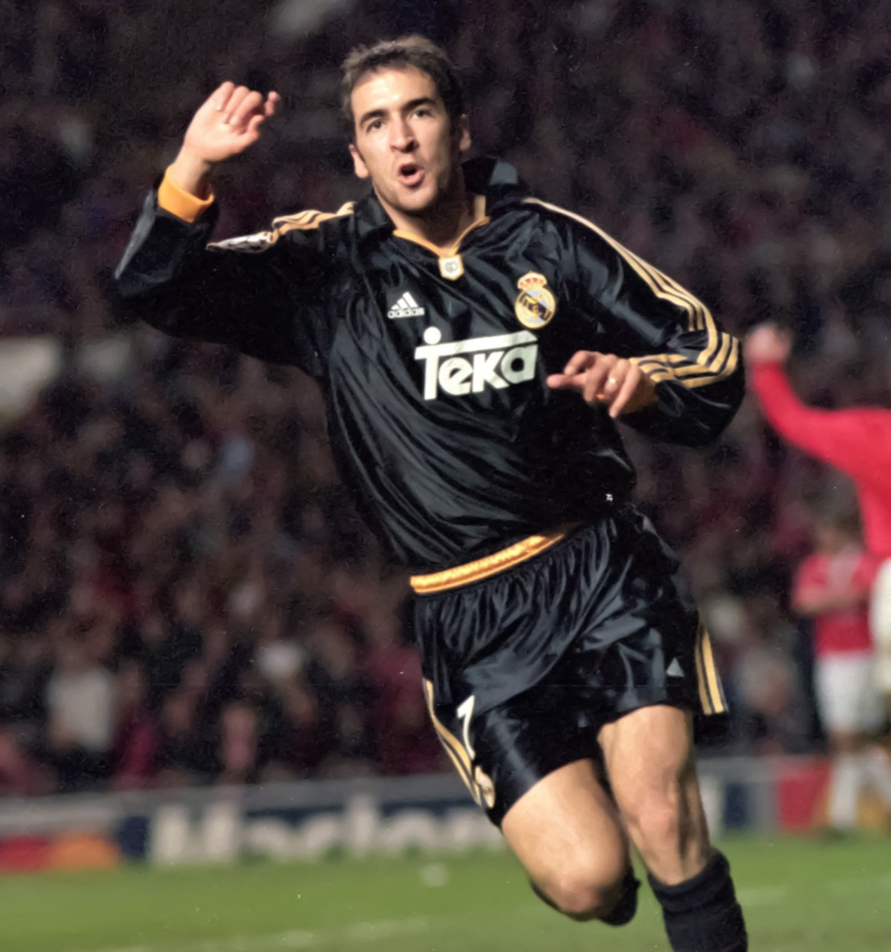 レアル・マドリード RAUL 7番 シャツ レアル・マドリード RAUL 7番 シャツ