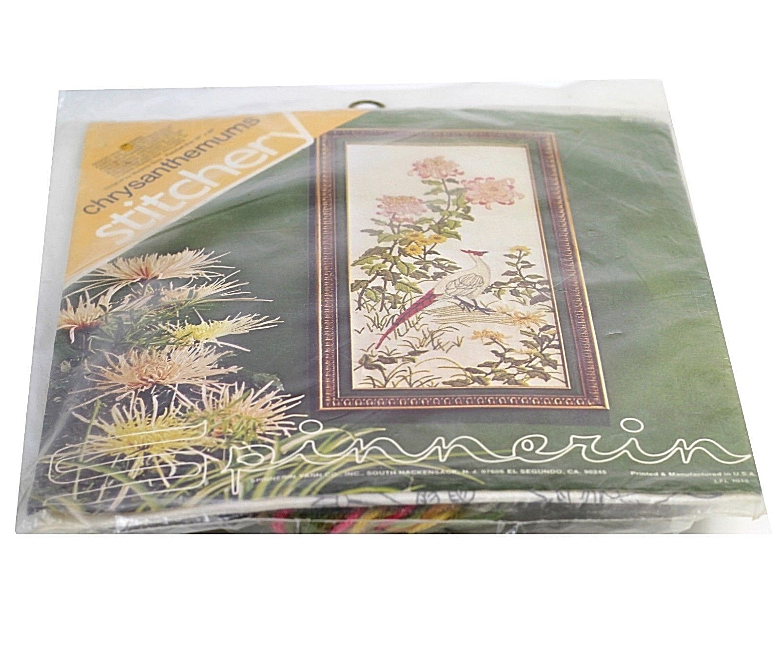 Spinnerin Stitchery CHRYSANTHEMUMS Marjorie Gosz Vtg Crewel Kit Asian Style Bird