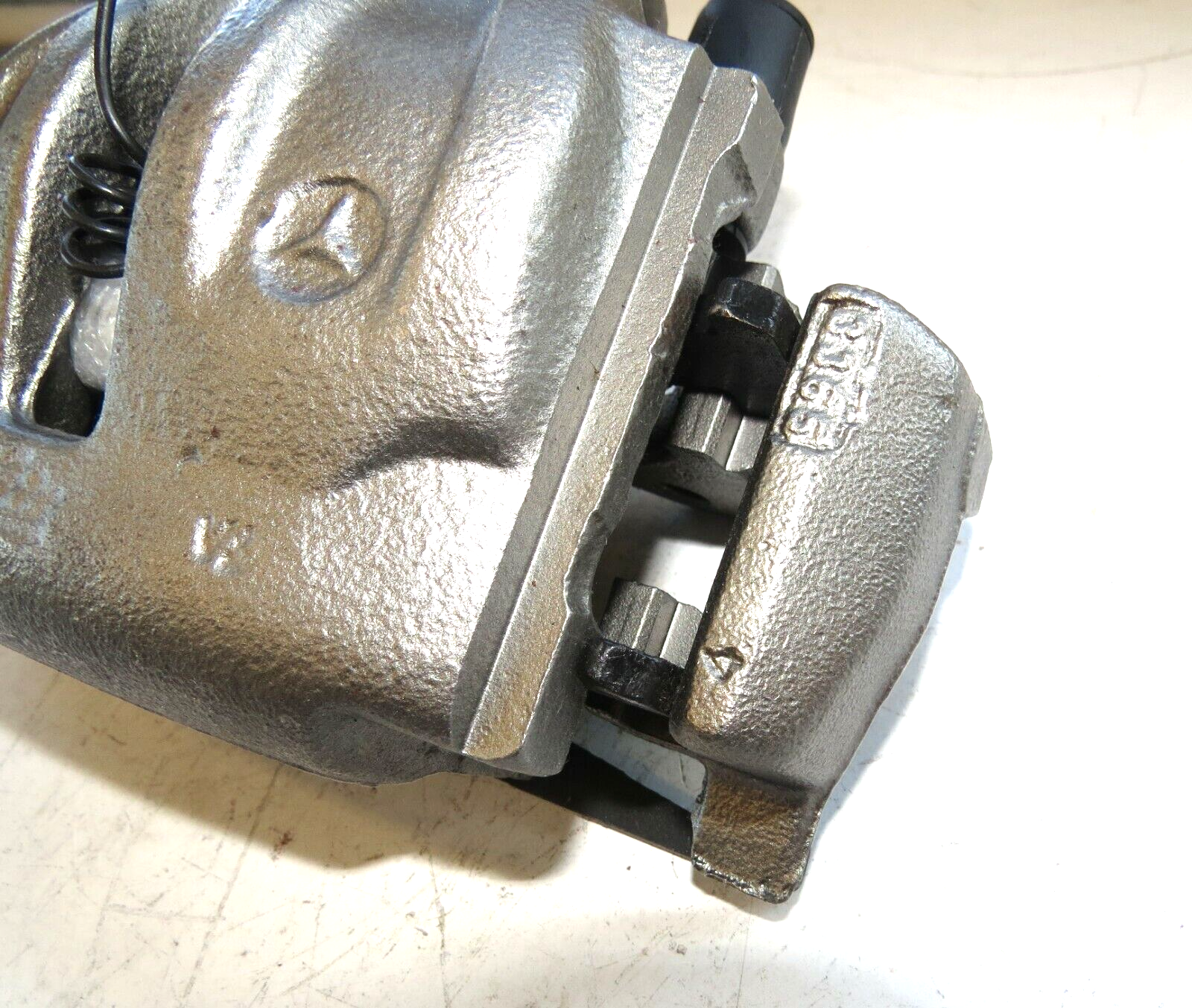 Dodge Freightliner Sprinter 2500 3500 2002-2006 OEM Brake Caliper Rear Right