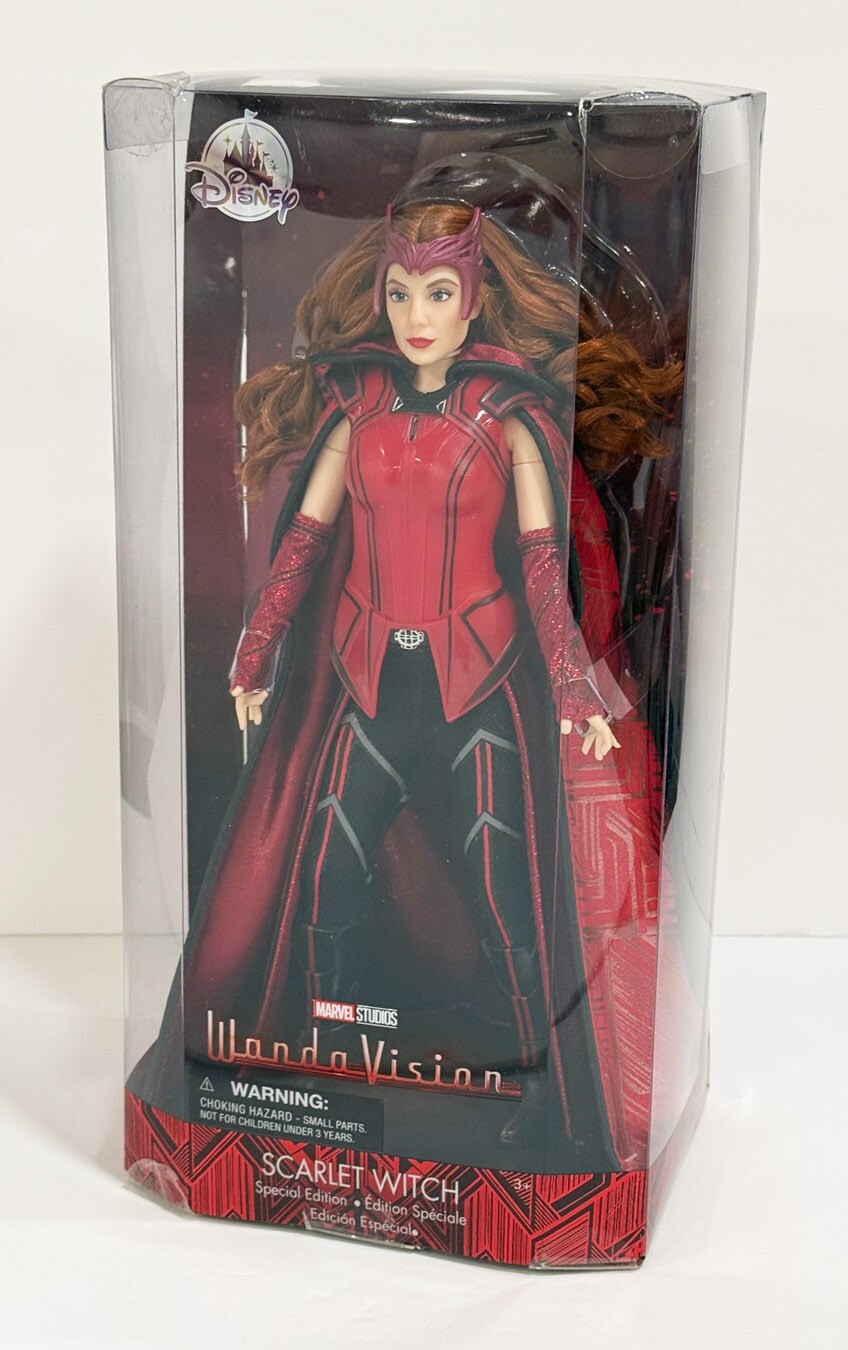 送料無料/美品 絶対！お買い得WANDA高級ャディスタンド式RED Disney Store Exclusive Marvel Scarlet Witch WandaVision
