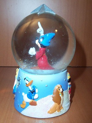 Disney Store Mickey Mouse Fantasia Sorcerer's Apprentice Snow Globe/Snowdome