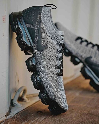 nike vapormax flyknit 2 oreo