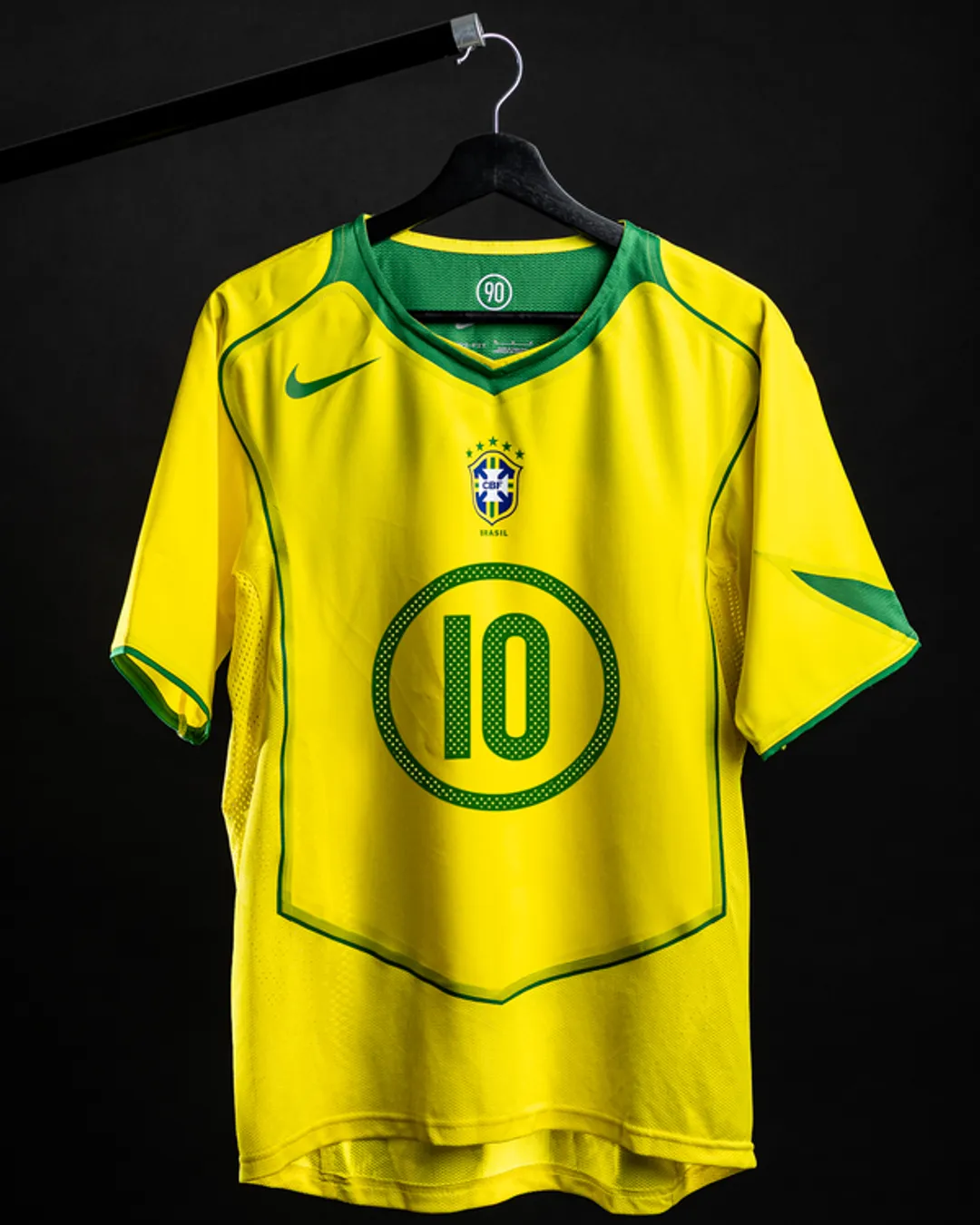 Nike Brazil 2004 Men's Reissue Ronaldinho 10 Jersey SIZE L