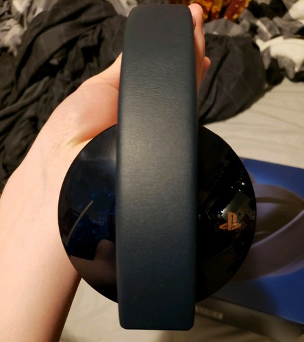 Sony Playstation 4 GOLD Wireless Headset 500 Million Limited Edition PS4