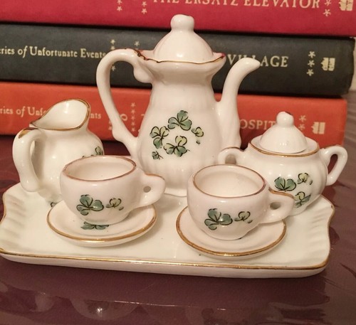 Lefton Minature Tea Set Tea Pot & Tray Creamer Sugar Bowl With Lid Cups Saucers