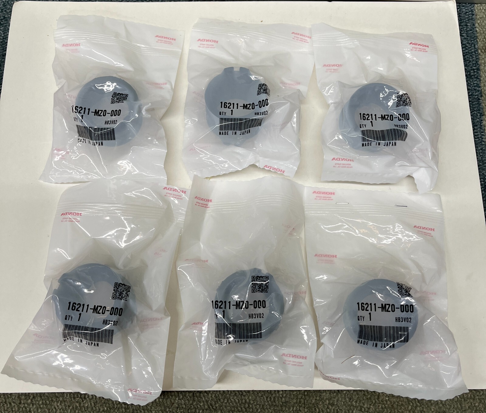 のん HONDA GL 1500 GL1500 VALKYRIE INTAKE CARB HOLDERS New 16211