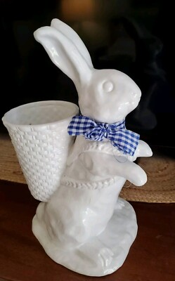 Williams Sonoma White Ceramic Bunny Basket Planter Figurine Easter 14 3/4 '' EUC