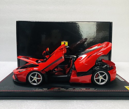 LaFerrari 赤　ディスプレイケース付 LaFerrari 赤 ディスプレイケース付 楽天市場】ブラーゴ 1/24