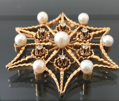 Spider Web Pearl Diamond 14k Yellow Gold Brooch Pin Pendant