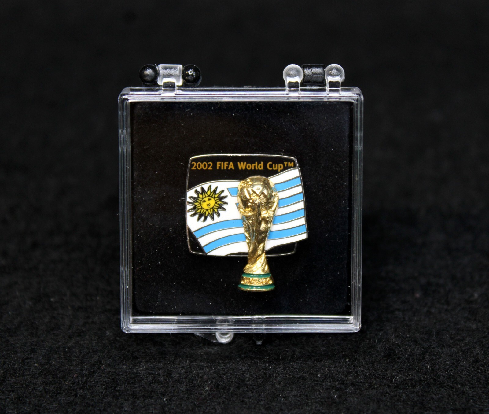 FIFA World Cup Korea Japan 2002 URUGUAY Flag with the TROPHY