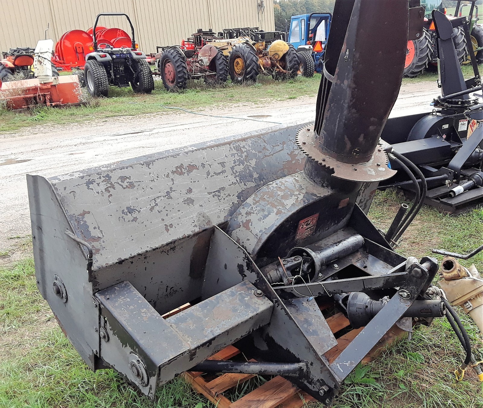 GENUINE NEW HOLLAND 72