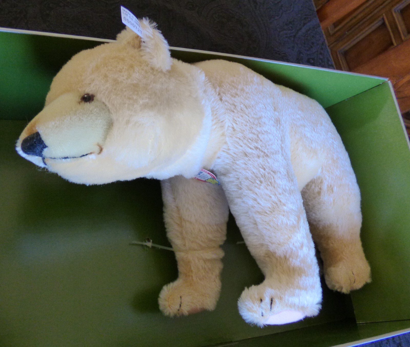 Steiff Polar Bear On 4 Legs, Universal Head Movement, #0130/28, LE #727, ~1989 Steiff Polar Bear On 4 Legs, Universal Head Movement, #0130/28, LE #727, ~1989