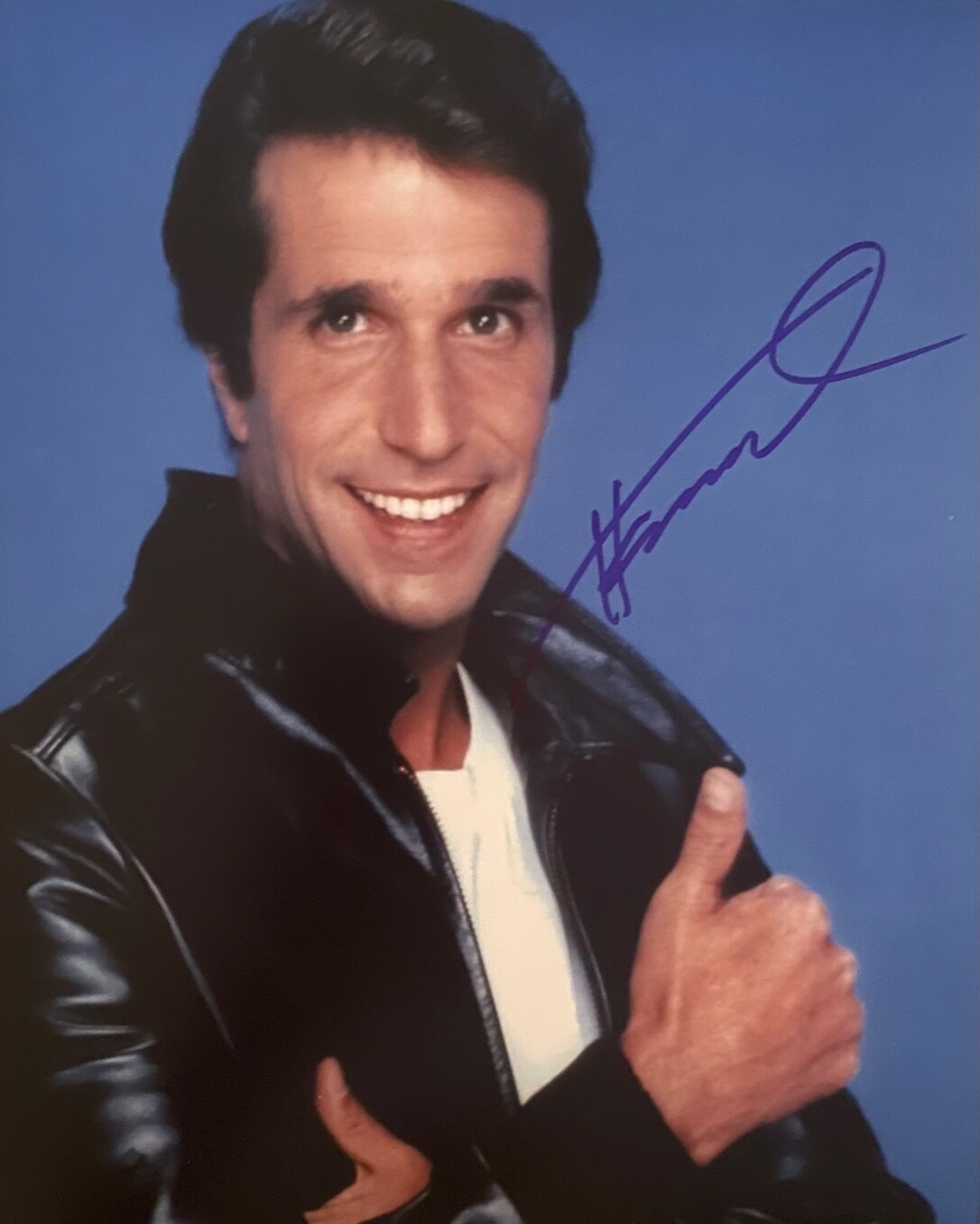Henry Winkler Signed 8x10 Photo - THE FONZ - Happy Days #16