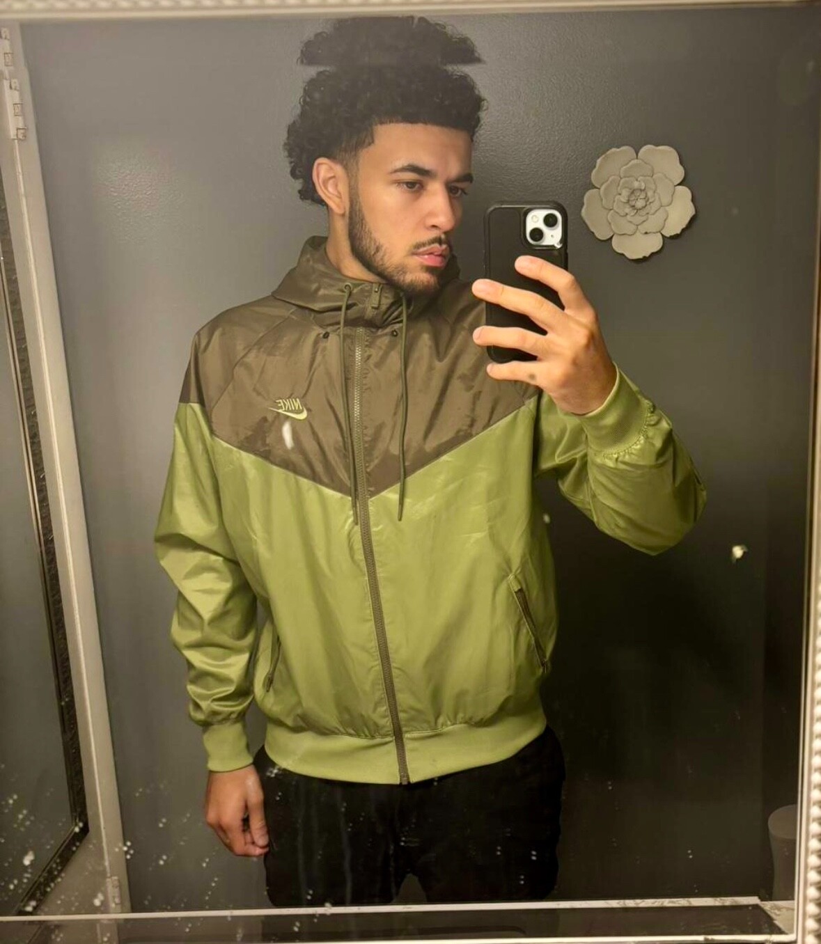 Rare Nike Windrunner Jacket Windbreaker Nylon Glanz Green