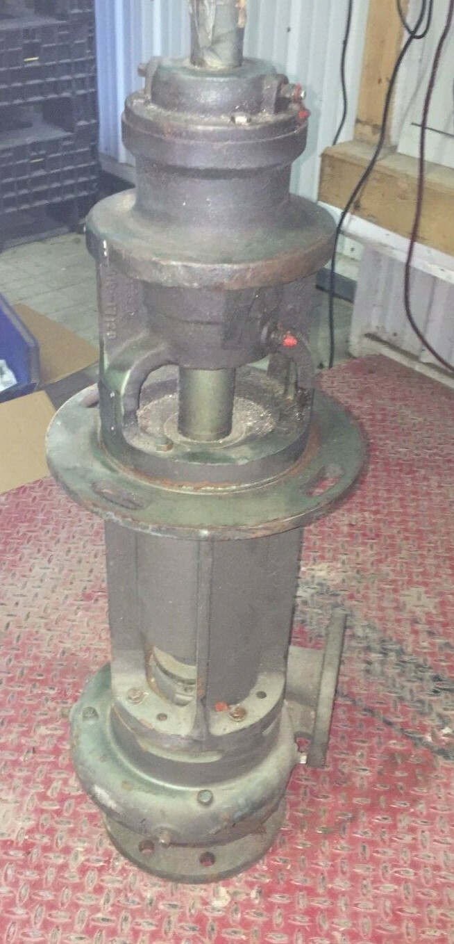 1 USED CARVER 3X4X7 PUMP ***MAKE OFFER***