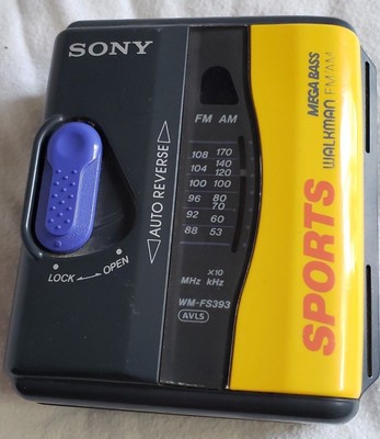 SONY WM-FS393 STEREO CASSETTE TAPE PLAYER WALKMAN AM / FM RADIO MEGA BASS WORKS