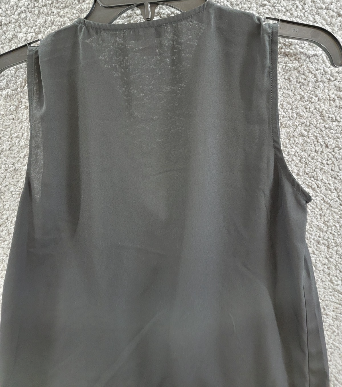 Vince Camuto Ruffle Blouse Women's XS Rich Black V-Neck Sleeveless Pullover - Picture 12 of 15