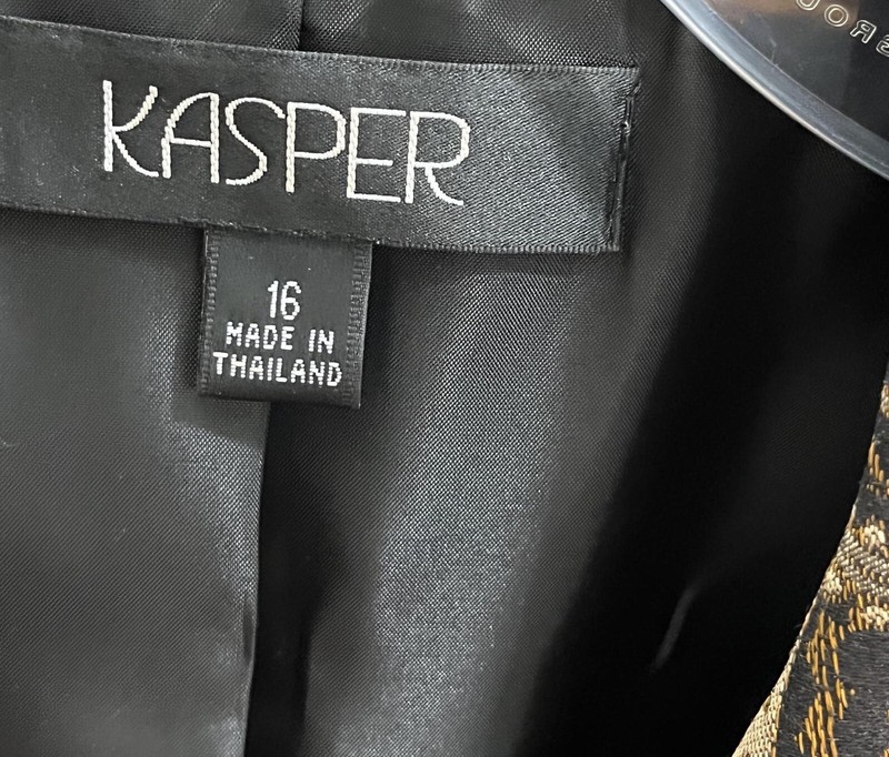 Kasper Women’s Paisley Jaquard-Long Jacket Size16