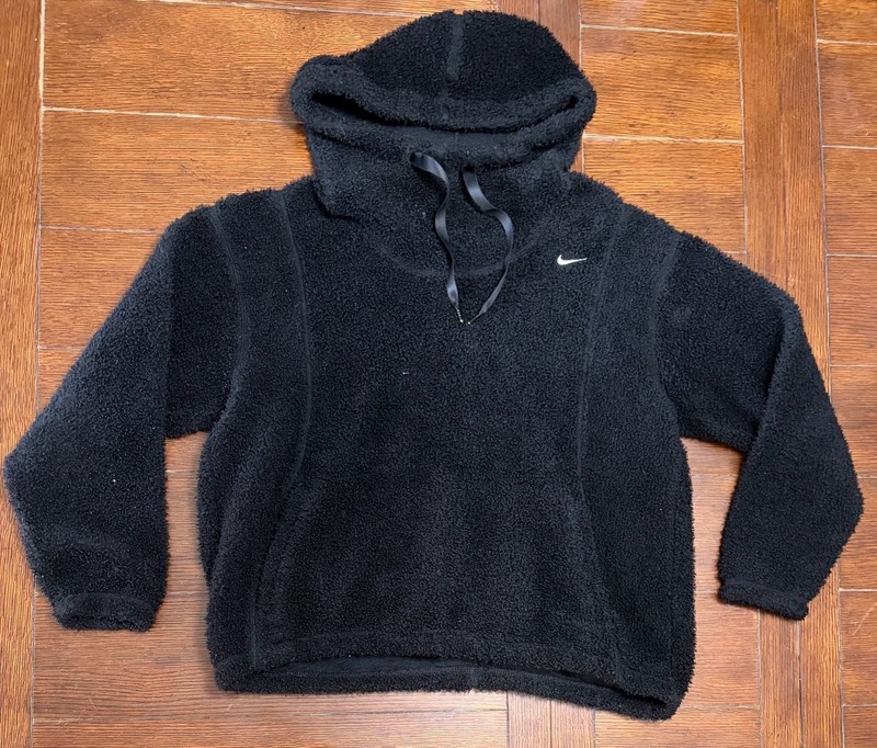 Nike Women's Therma-FIT High-Pile Fleece Pullover Training Hoodie (DD6470-010)