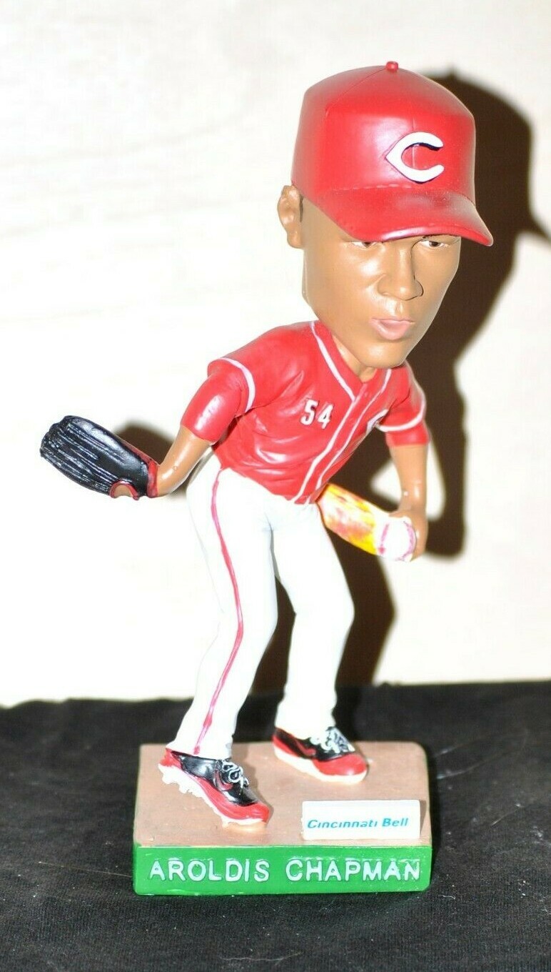 アロルディスチャップマン aroldis Chapman bobble head Cincinnati Reds Baseball Aroldis Chapman Bobble head