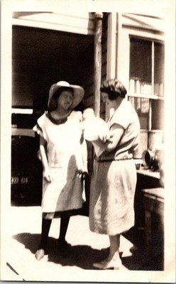 1927 Pretty Mom + Auntie Posing & Smiling w/ Newborn Baby FOUND B+W Photo 00168