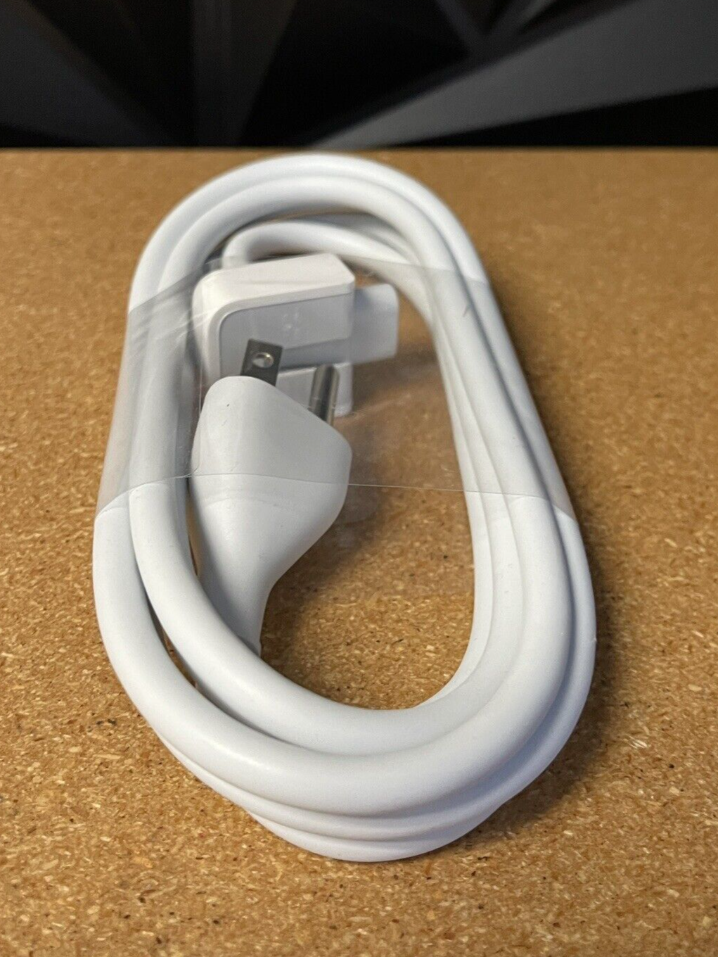 Apple Power Adapter Extension Cable MK122LL/A Genuine OEM 6ft MacBook Pro Air, photo 3 of 8