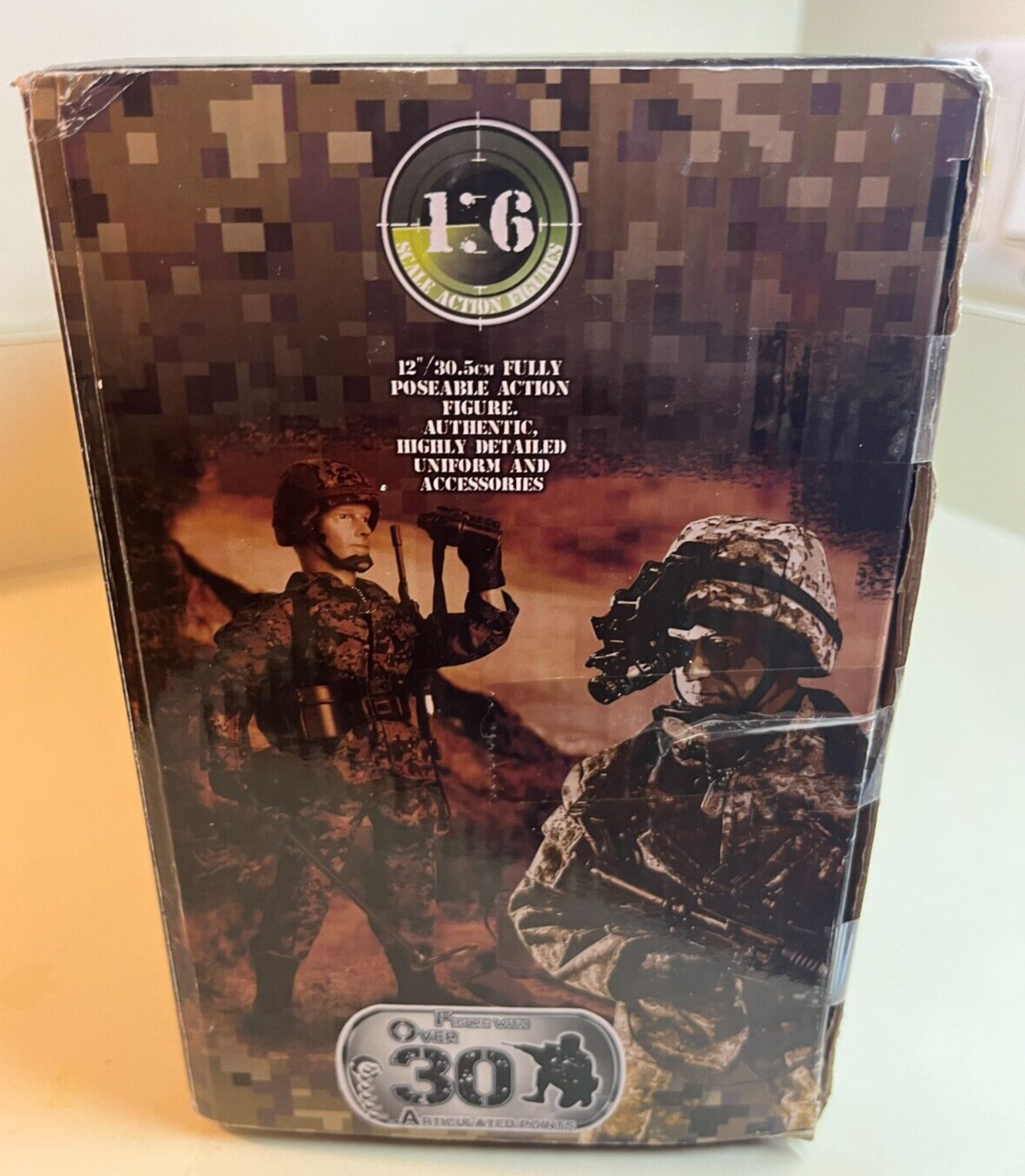 World Peacekeepers Click N Play Locker Box, 19 Piece, 1:6 Scale, Read for Info