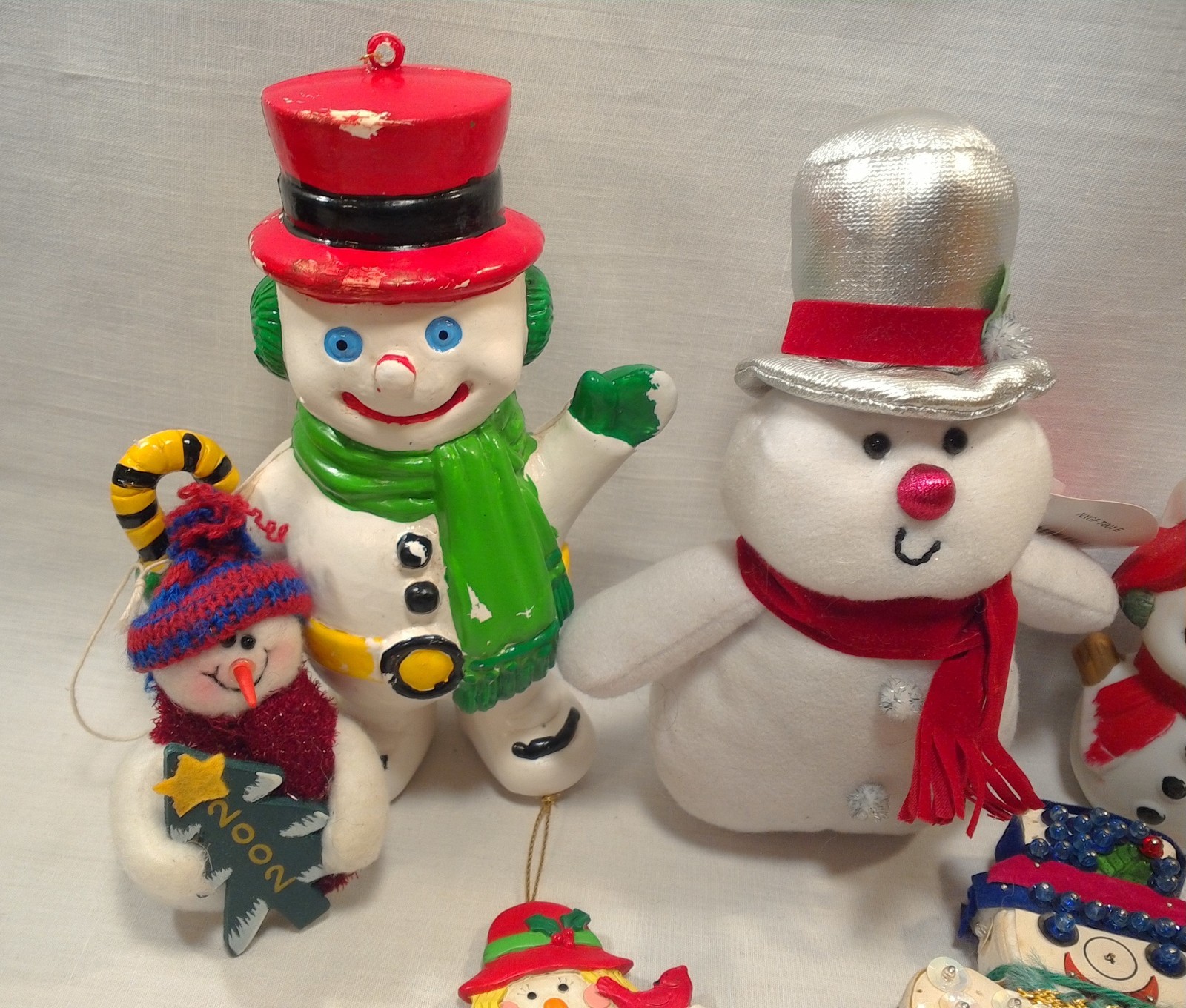 Snowman Christmas Ornaments Salt Shaker Plush Set of 6 Vintage Figurine Plastic